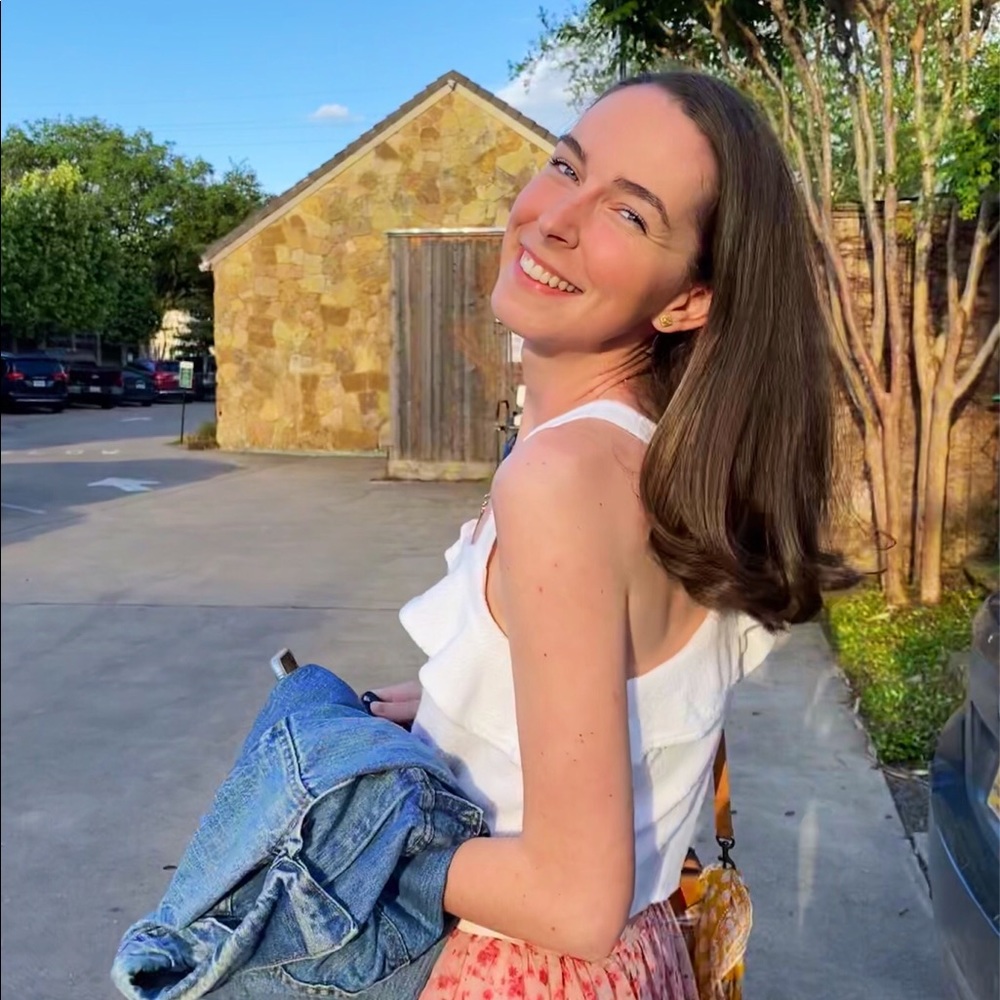 Meet your Posher, Gabriella